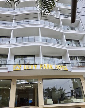 Luxy Park Hotel